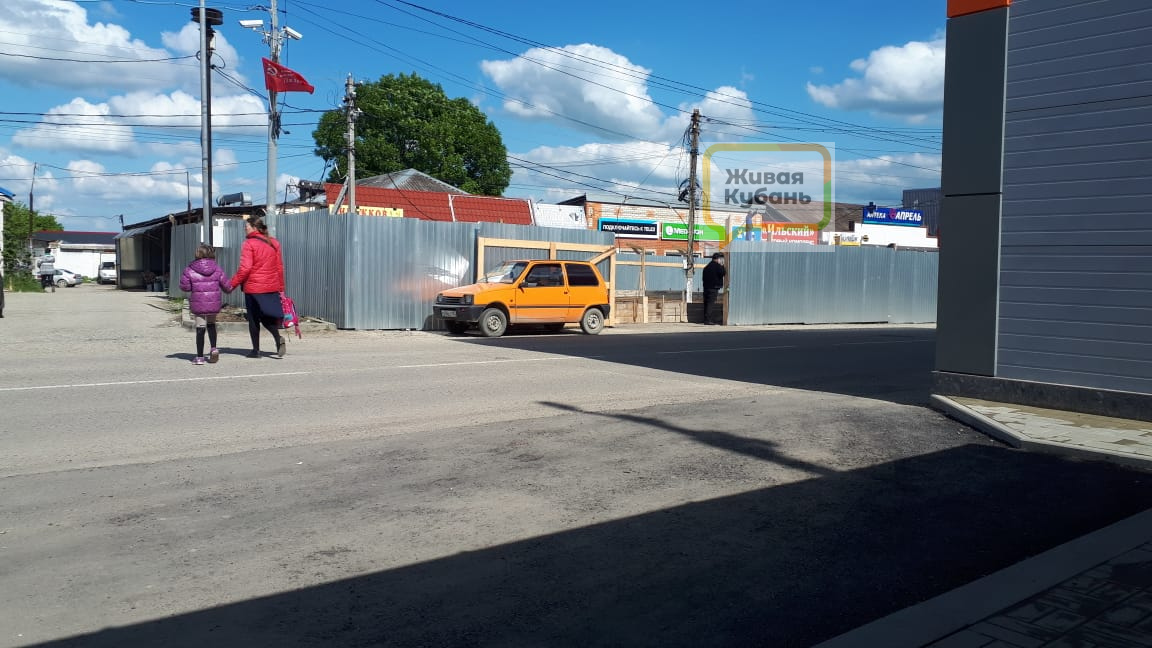 Кубанский шанхай: жители станицы в Северском районе просят губернатора и прокурора проверить стройку