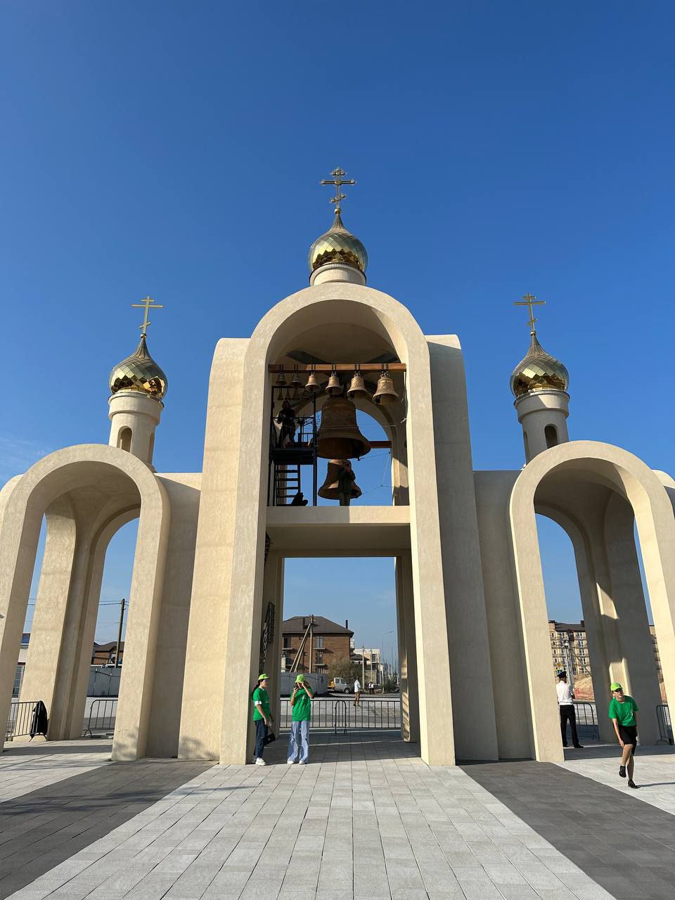 В Анапе патриарх Кирилл освятил Владимирский храм
