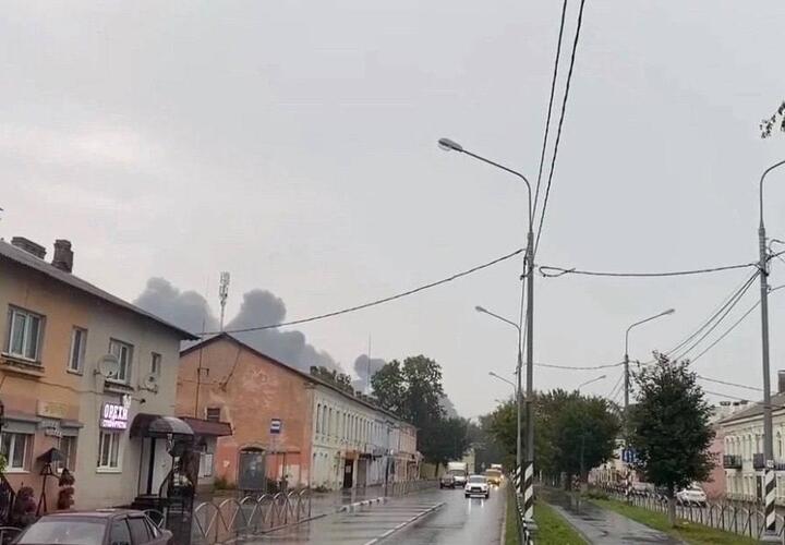 Беспилотник атаковал военный аэродром в Новгородской области