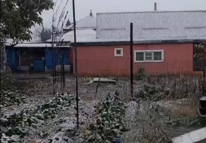 Так рано: снег выпал в трех районах Краснодарского края