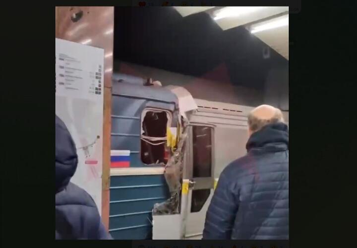 В Москве столкнулись два поезда на станции метро «Печатники»