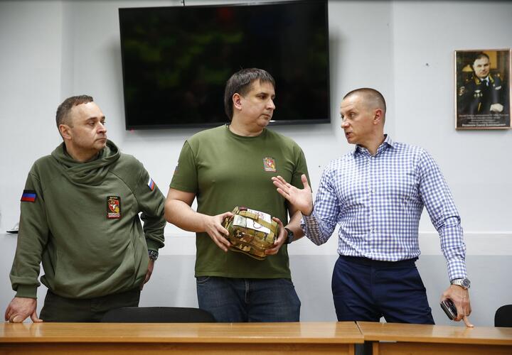 Мастер-класс и аптечки: в Краснодаре депутат Гордумы организовал обучение полицейских приемам первой медицинской помощи