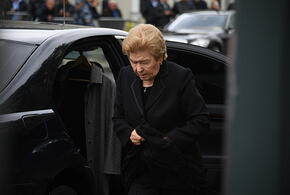 Жену первого президента РФ Наину Ельцину экстренно госпитализировали