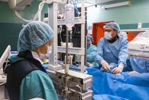 Хирурги в Краснодаре впервые провели уникальную операцию на сердце
