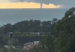 Крупный град, ливни и смерч обрушились на Кубань