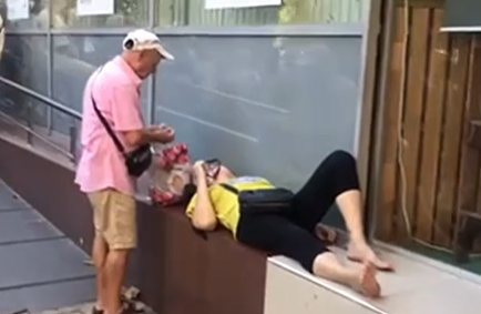 ���