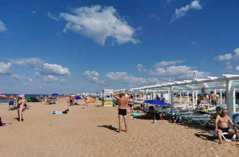 море