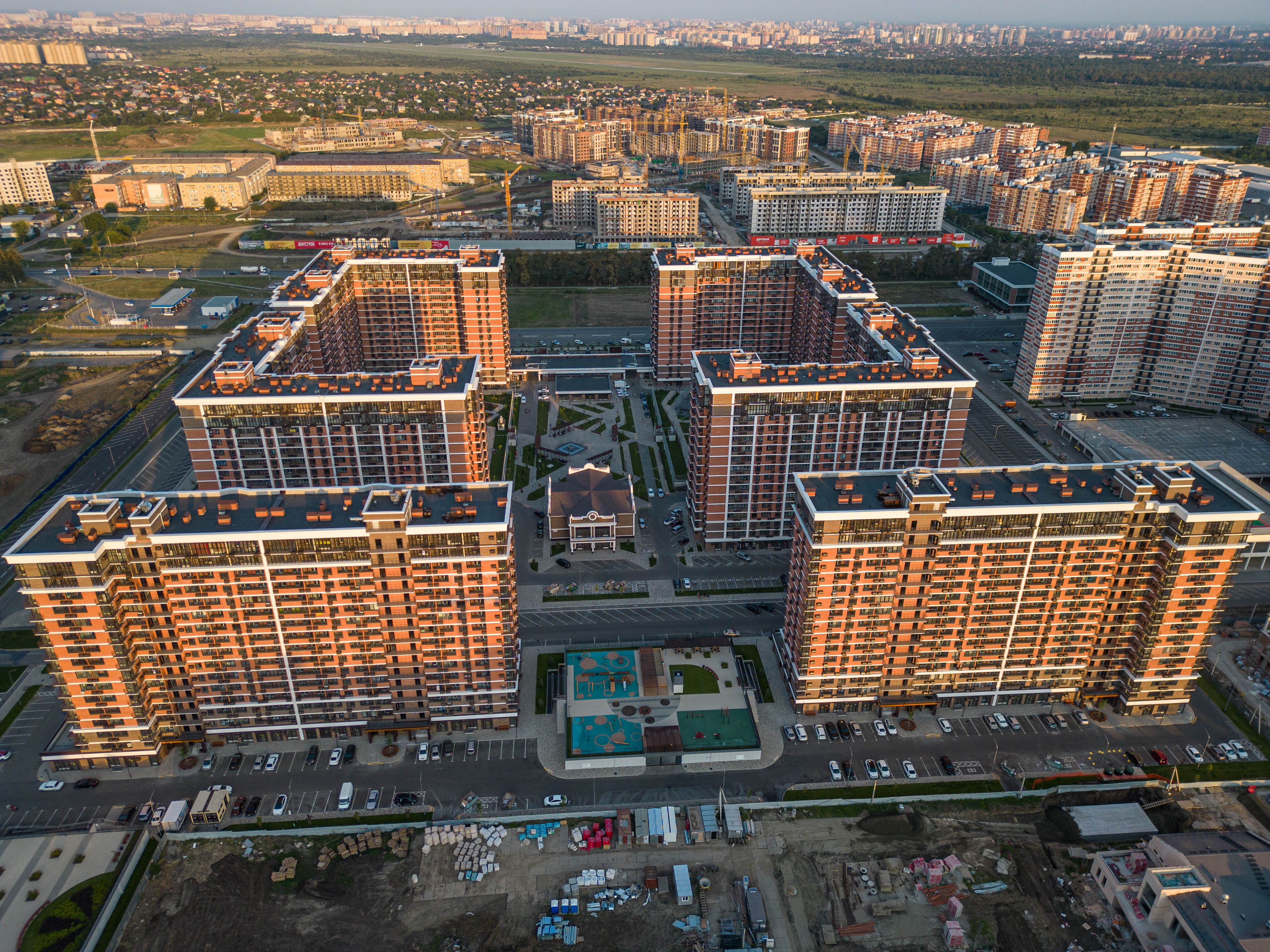 Мкр. Самолет, 1 очередь, Краснодар. Май 2021. Ход строительства. Строительная ко