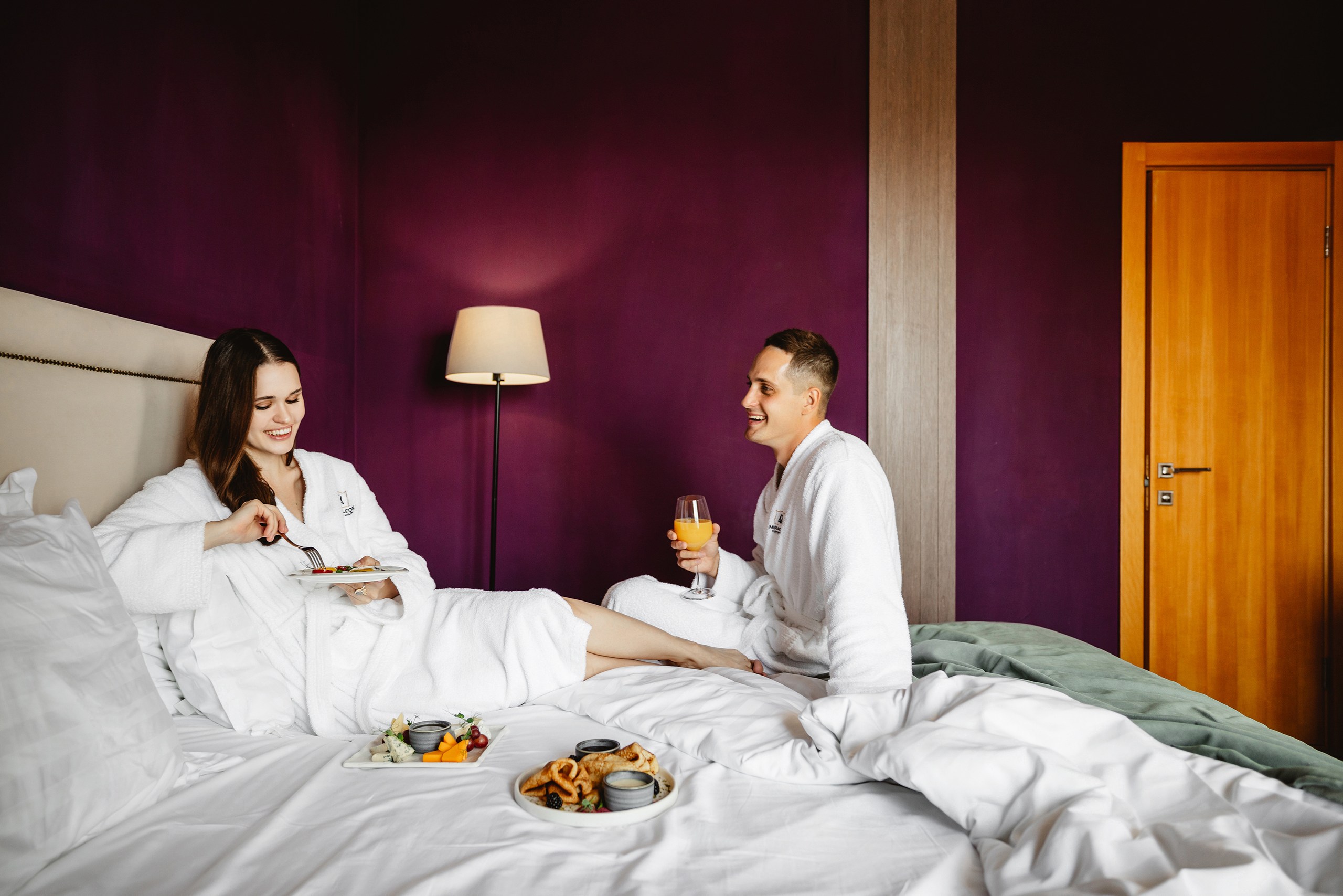 На романтический отдых приглашают отели Miracleon в Анапе