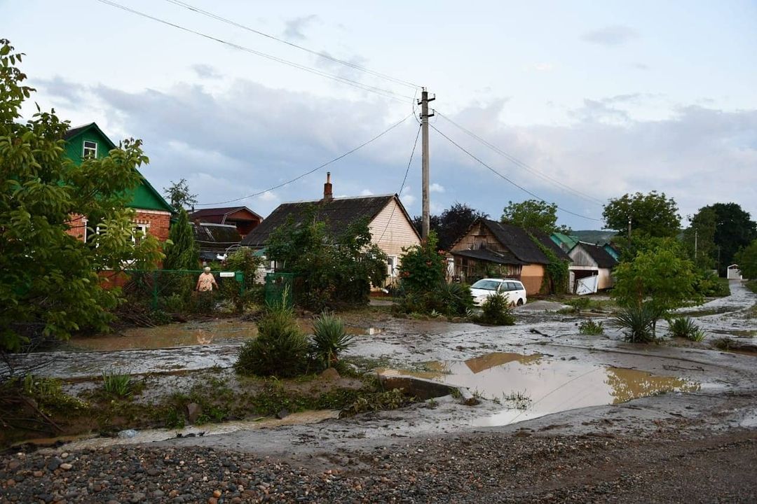 В Горячем Ключе эвакуировали больше ста пятидесяти человек ВИДЕО