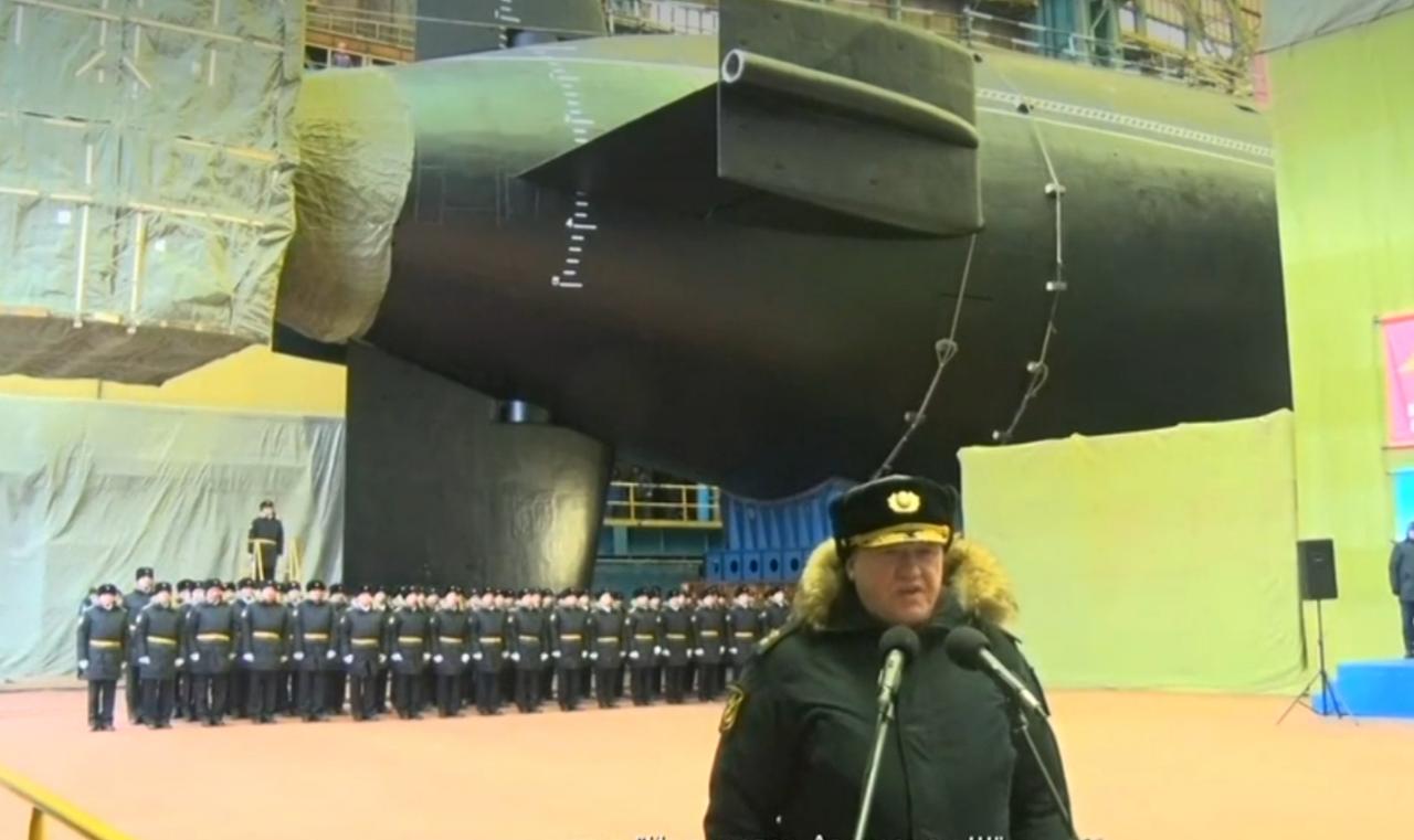 В России спущена на воду военная подлодка нового поколения