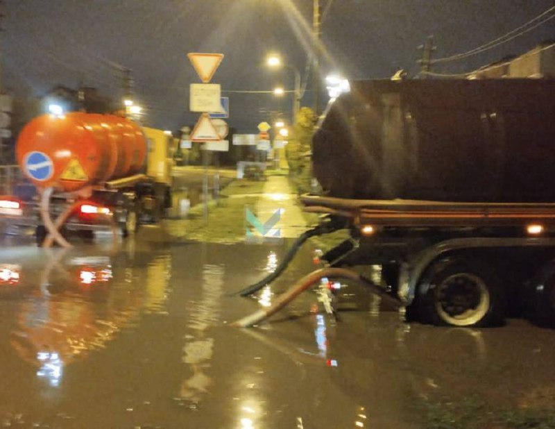 Из-за подтоплений изменены маршруты автобусов и перекрыта дорога в Краснодаре