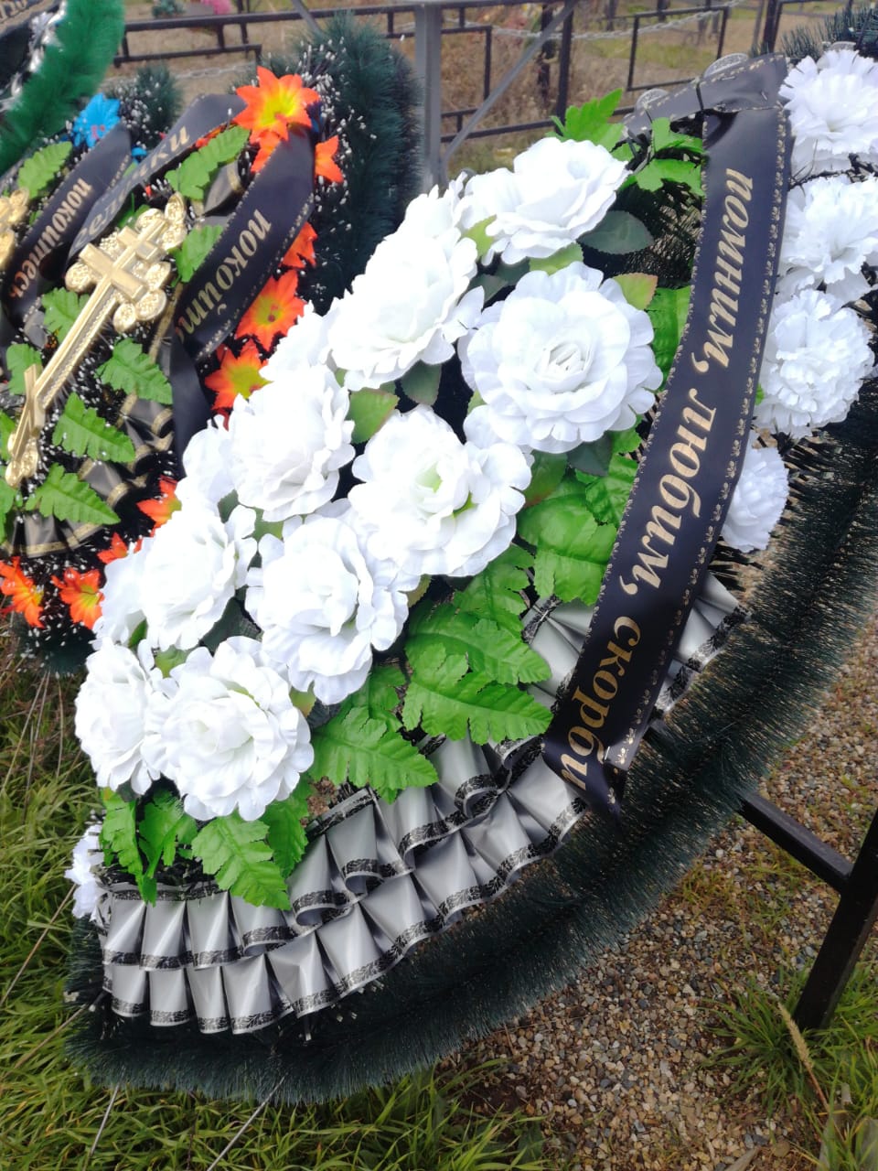 В Ейске проходят похороны семьи Ищенко