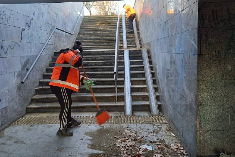 В подземных пешеходных переходах в Краснодаре  наводят порядок