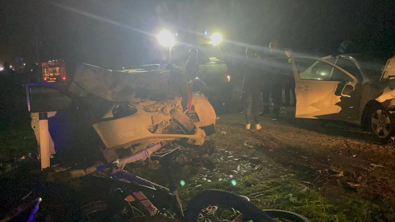 В страшной аварии на Кубани пострадали дети, и погиб водитель