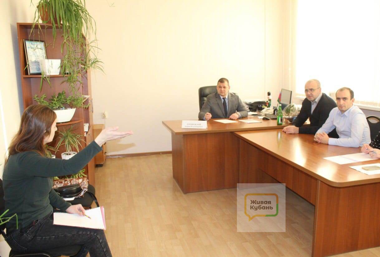 Канава вонючая: нечистоты отравляют воздух в станице Северской Краснодарского края