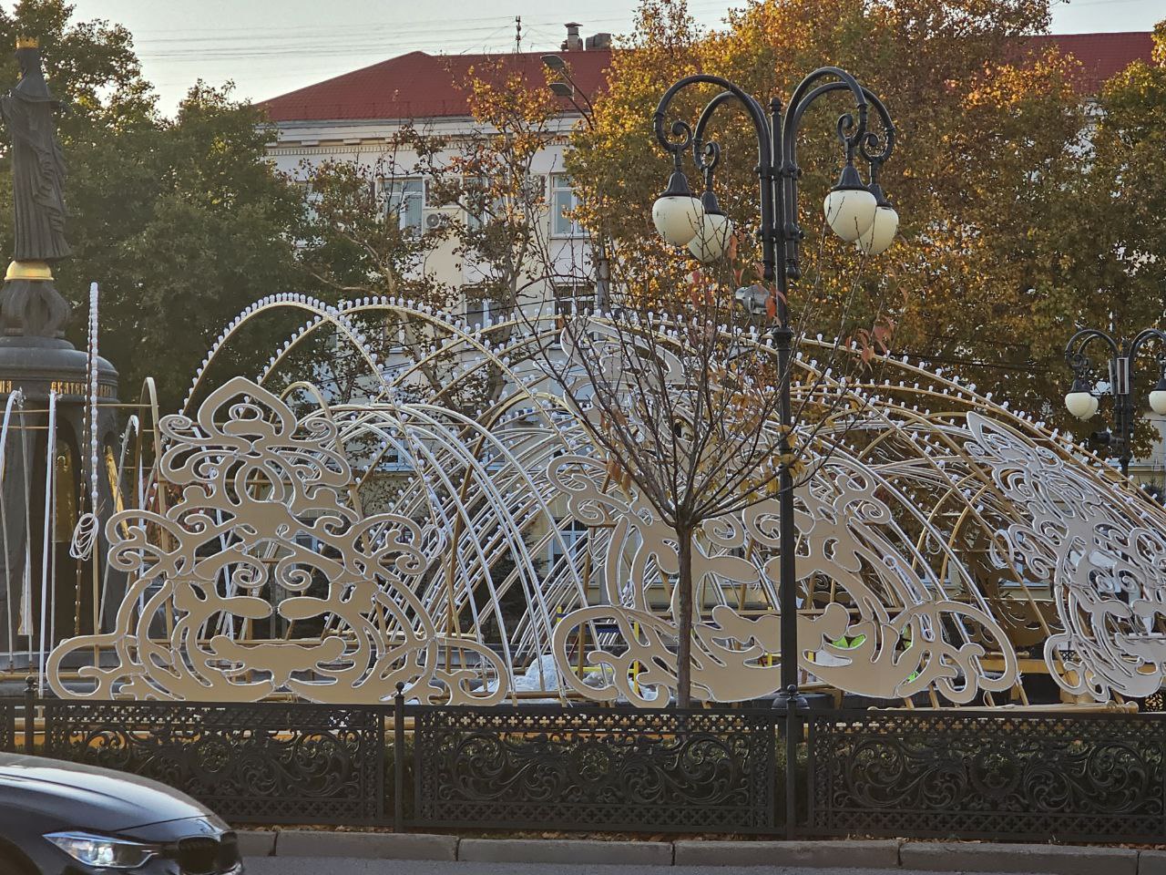 Шурик и Лида в туннеле: как бизнесмен Галицкий украшает улицу Красную в Краснодаре