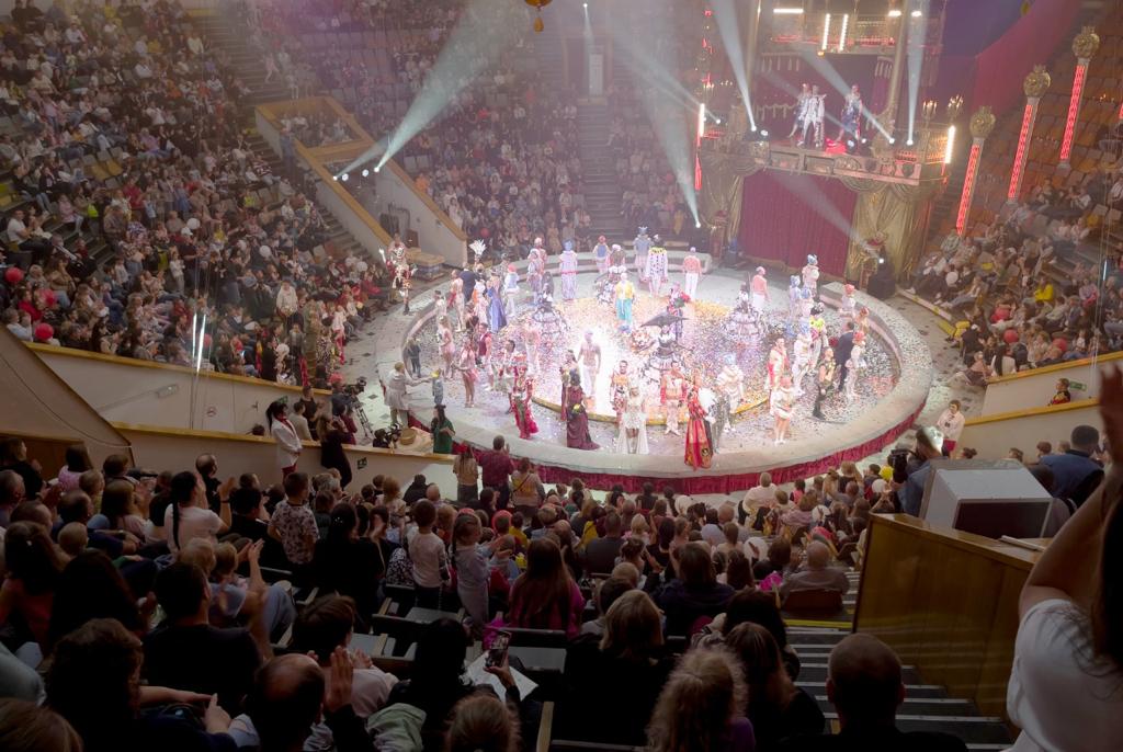 В Краснодаре состоялась грандиозная премьера «Королевского цирка»