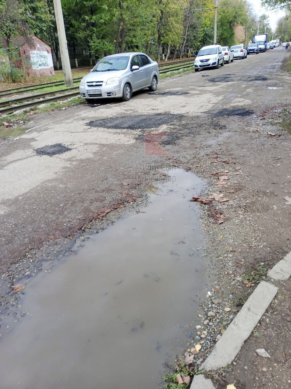 То кочка, то канава: жители показали, как ремонтируют дороги в Краснодаре