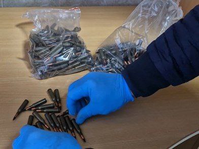 Прятал автомат Калашникова