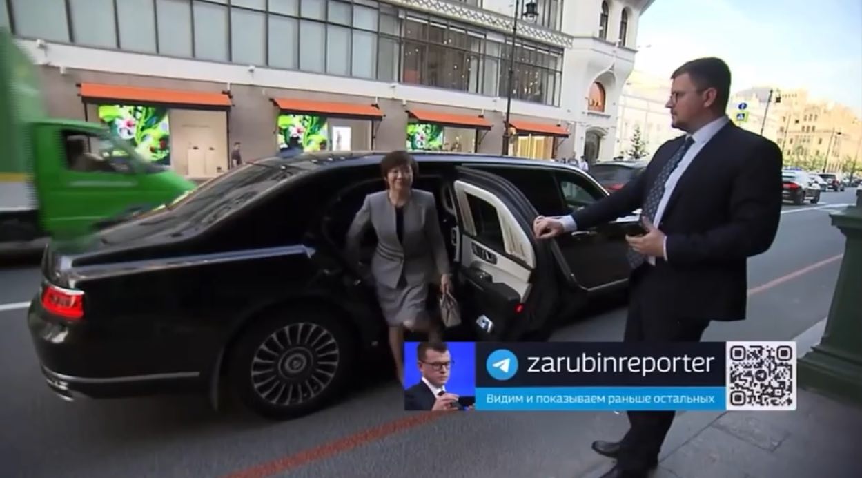 Путин отдал автомобиль