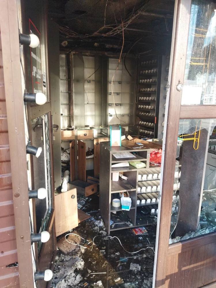 Пожар на Кооперативном рынке в Краснодаре