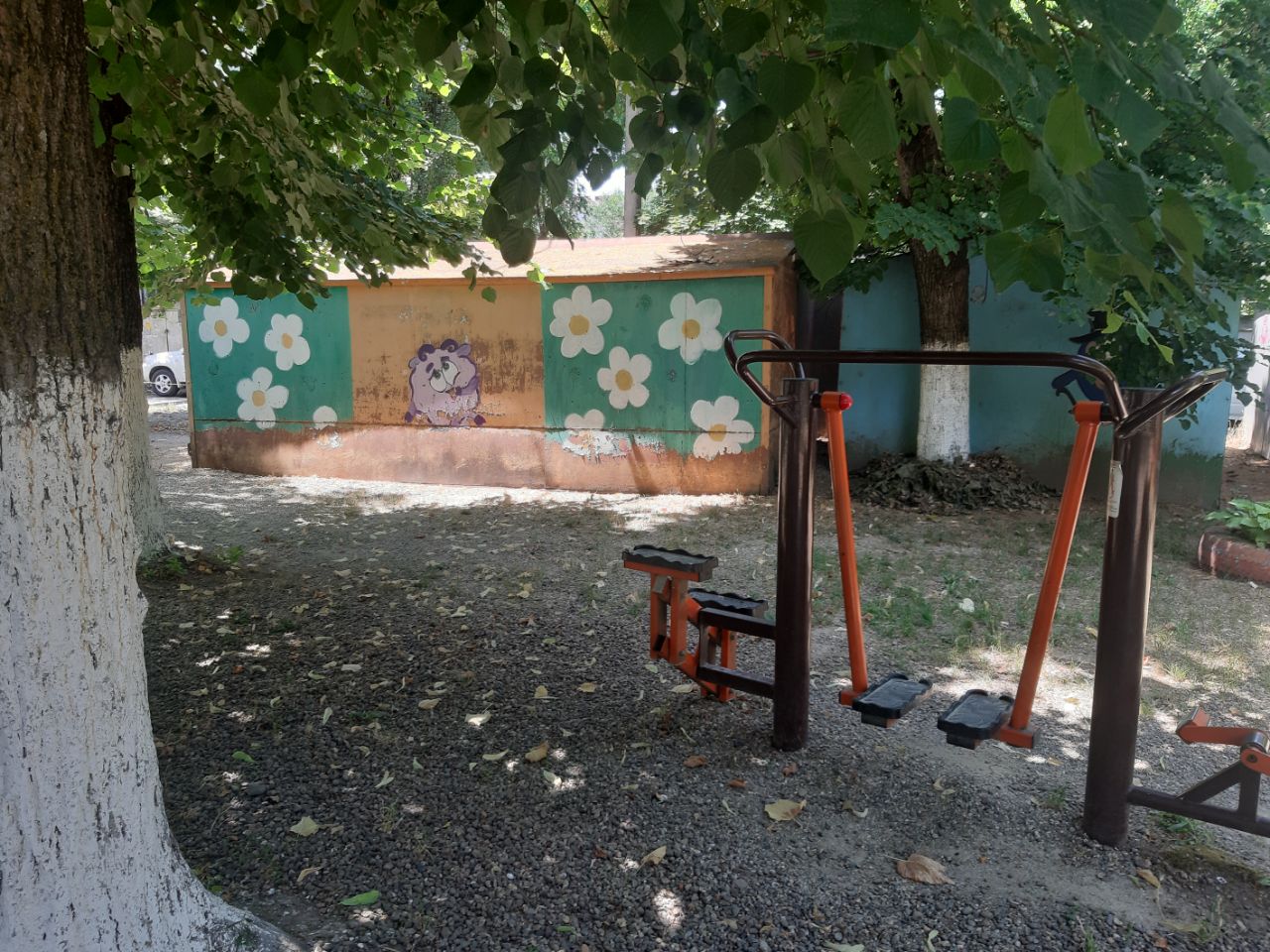 Быть или не быть гаражам: в Краснодаре тысячи самовольных конструкций уродуют город