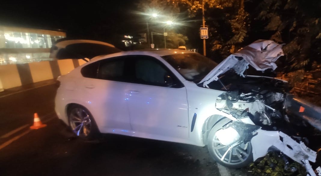 Стали известны подробности об аварии с реанимобилем и BMW в Сириусе