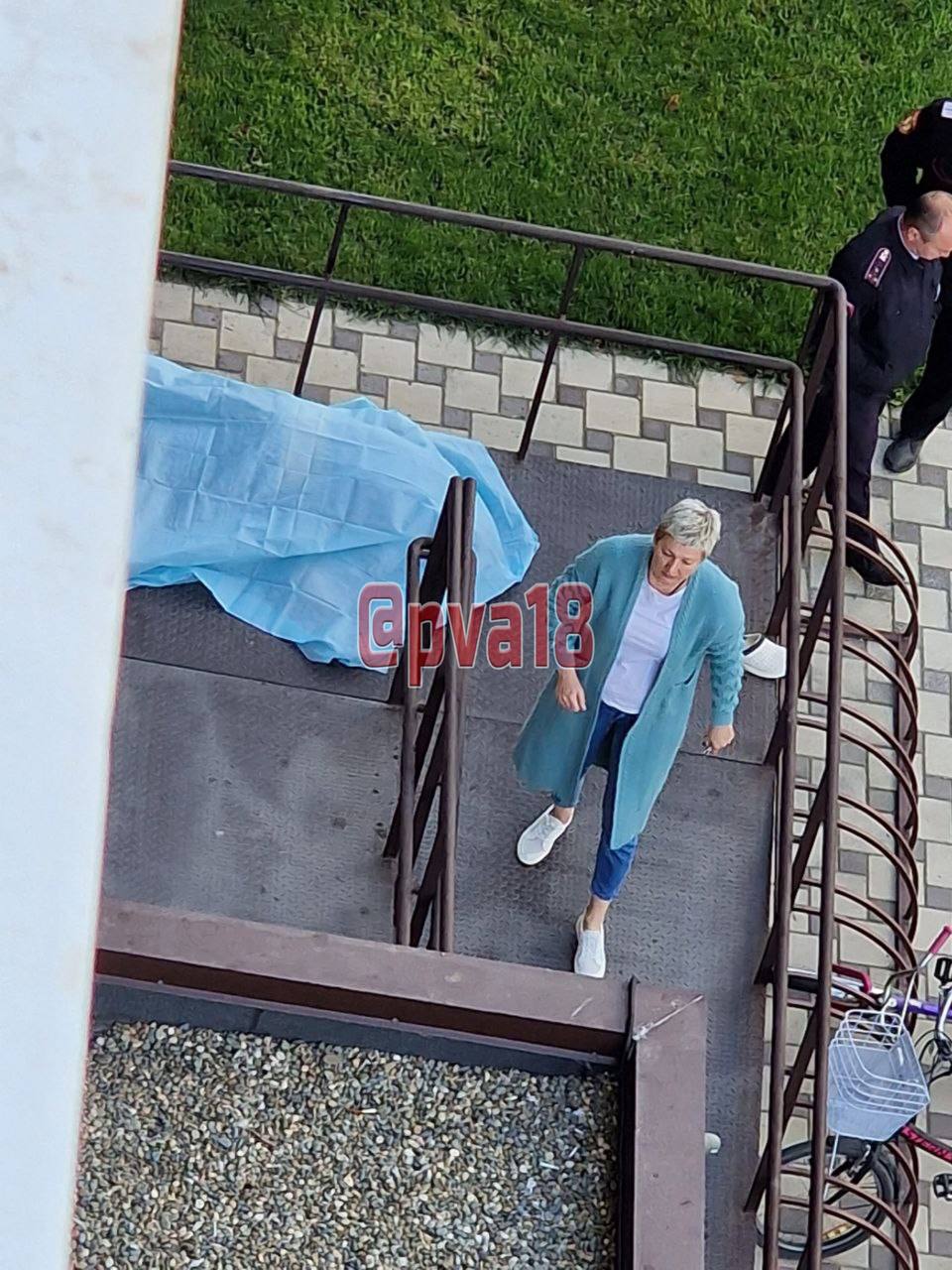 В Анапе тело мертвого мужчины нашли под окнами жилого дома