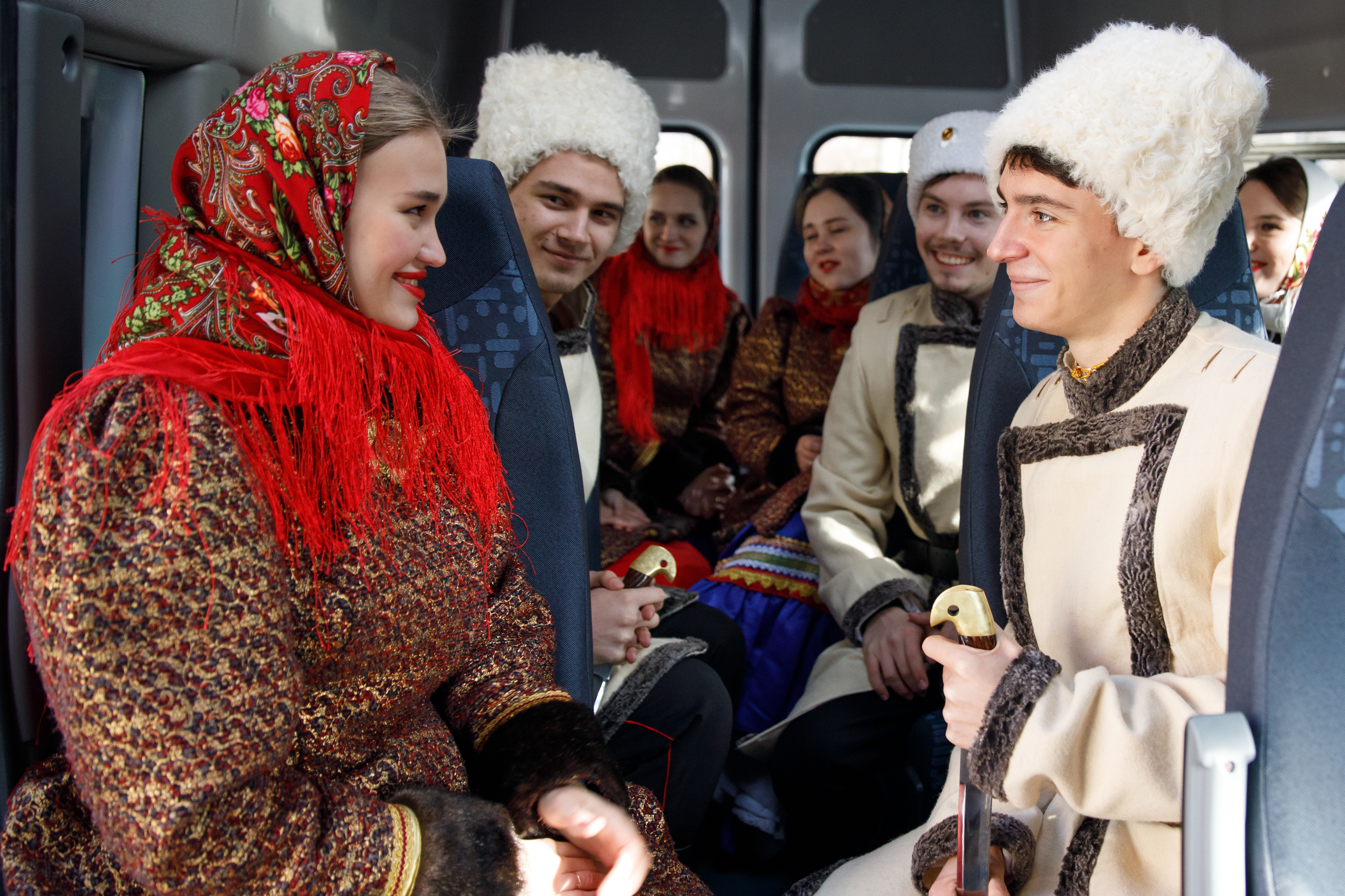 Фонд «Вольное Дело» подарил Краснодарскому институту культуры микроавтобус 