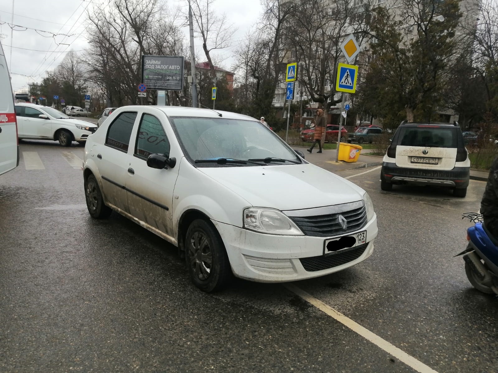 В Краснодаре водитель иномарки сбил школьника ВИДЕО