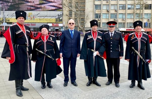 В Краснодаре отметили 30-ю годовщину реабилитации казачества