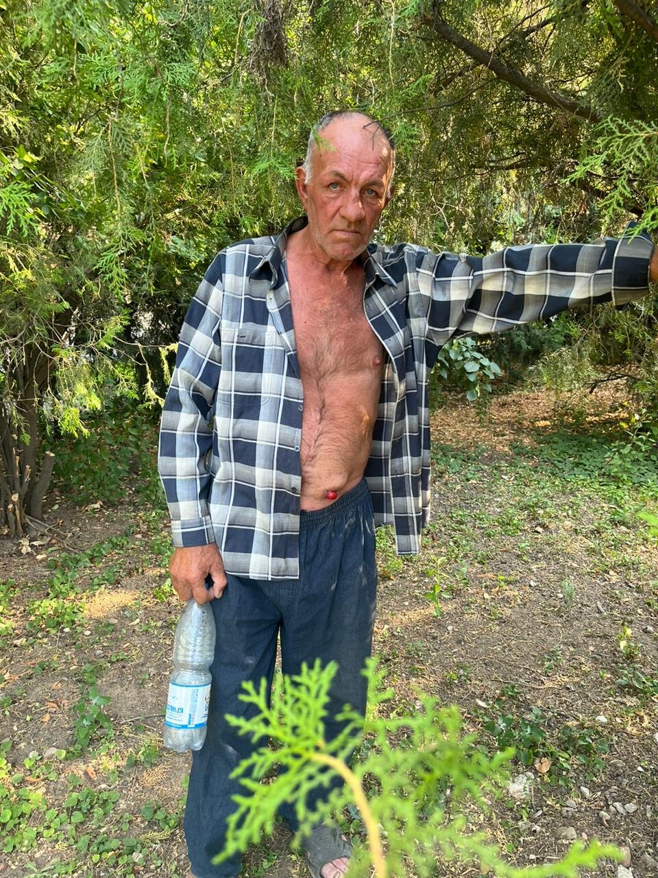 бомж