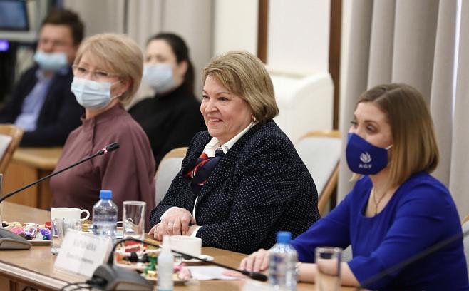 На приеме у губернатора Кубани в честь 8 Марта поздравили женщин