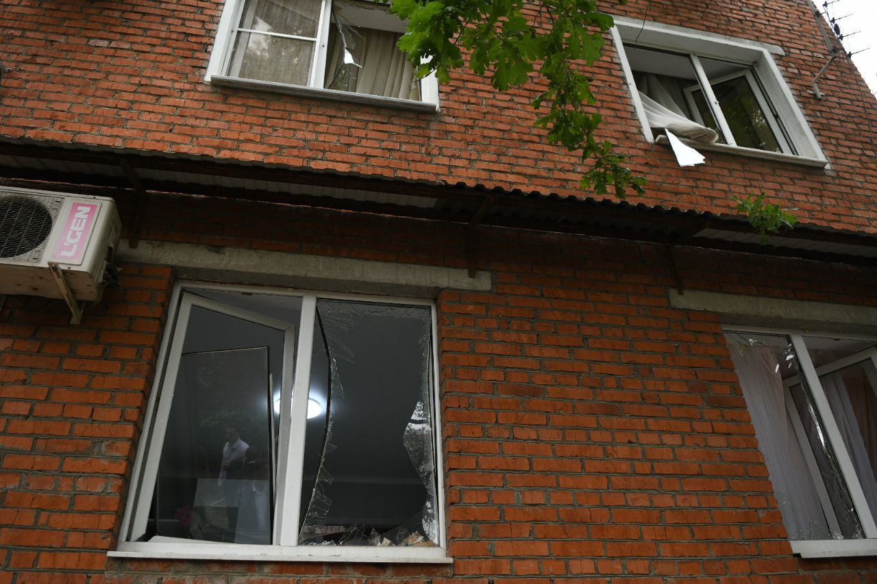 Мэр Краснодара Наумов сообщил о повреждении жилого дома во время ночного ЧП
