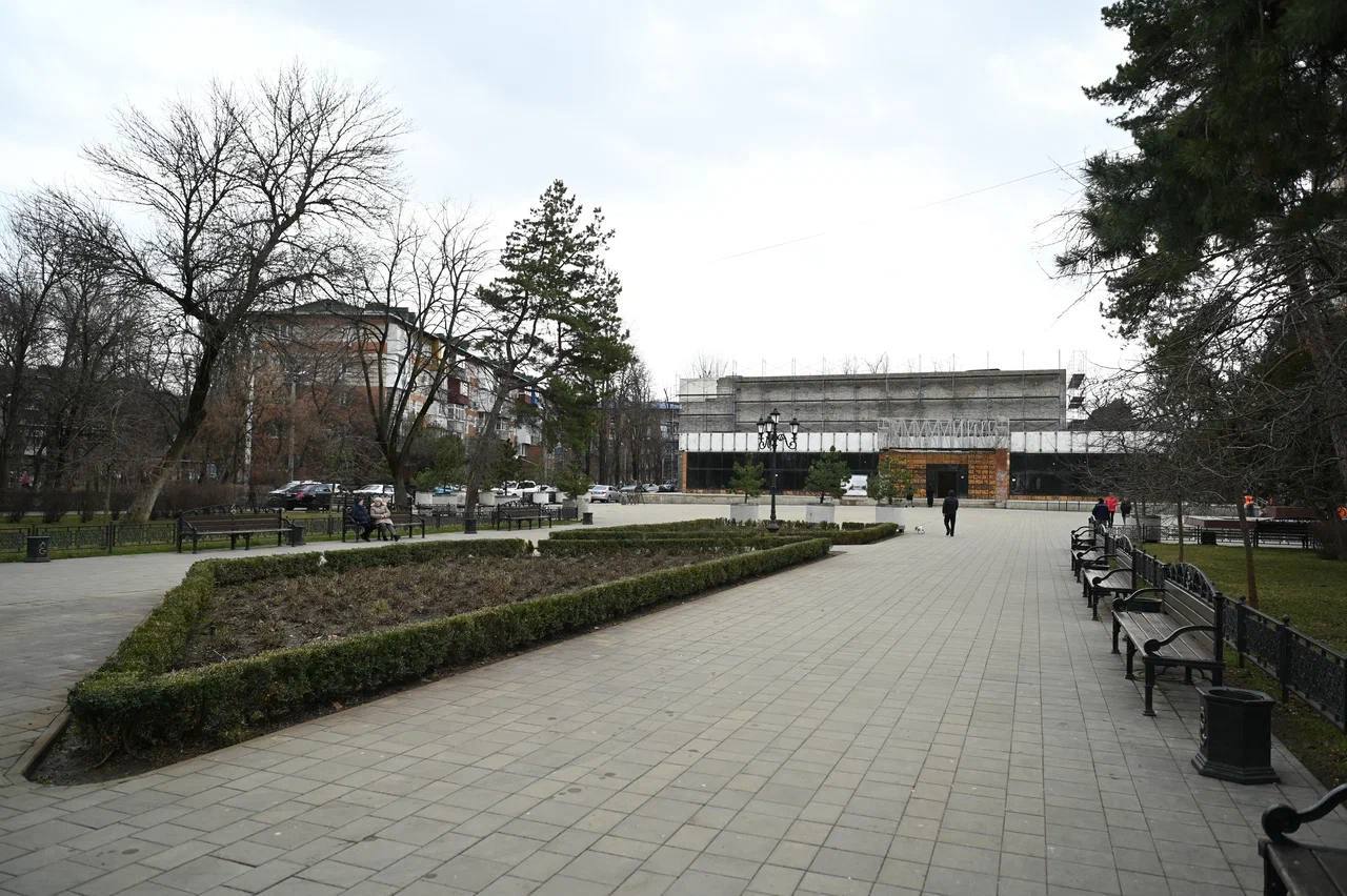 Ремонт кинотеатра "Болгария"