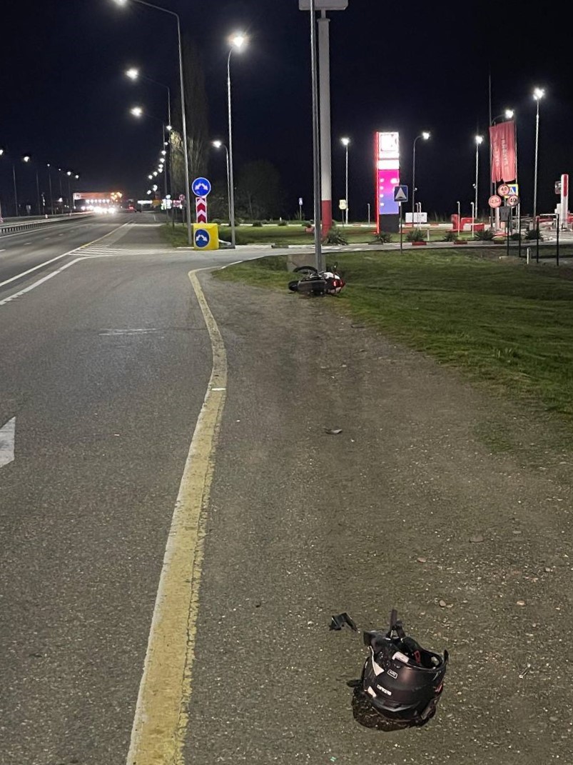 Мотоциклист погиб в Горячем Ключе