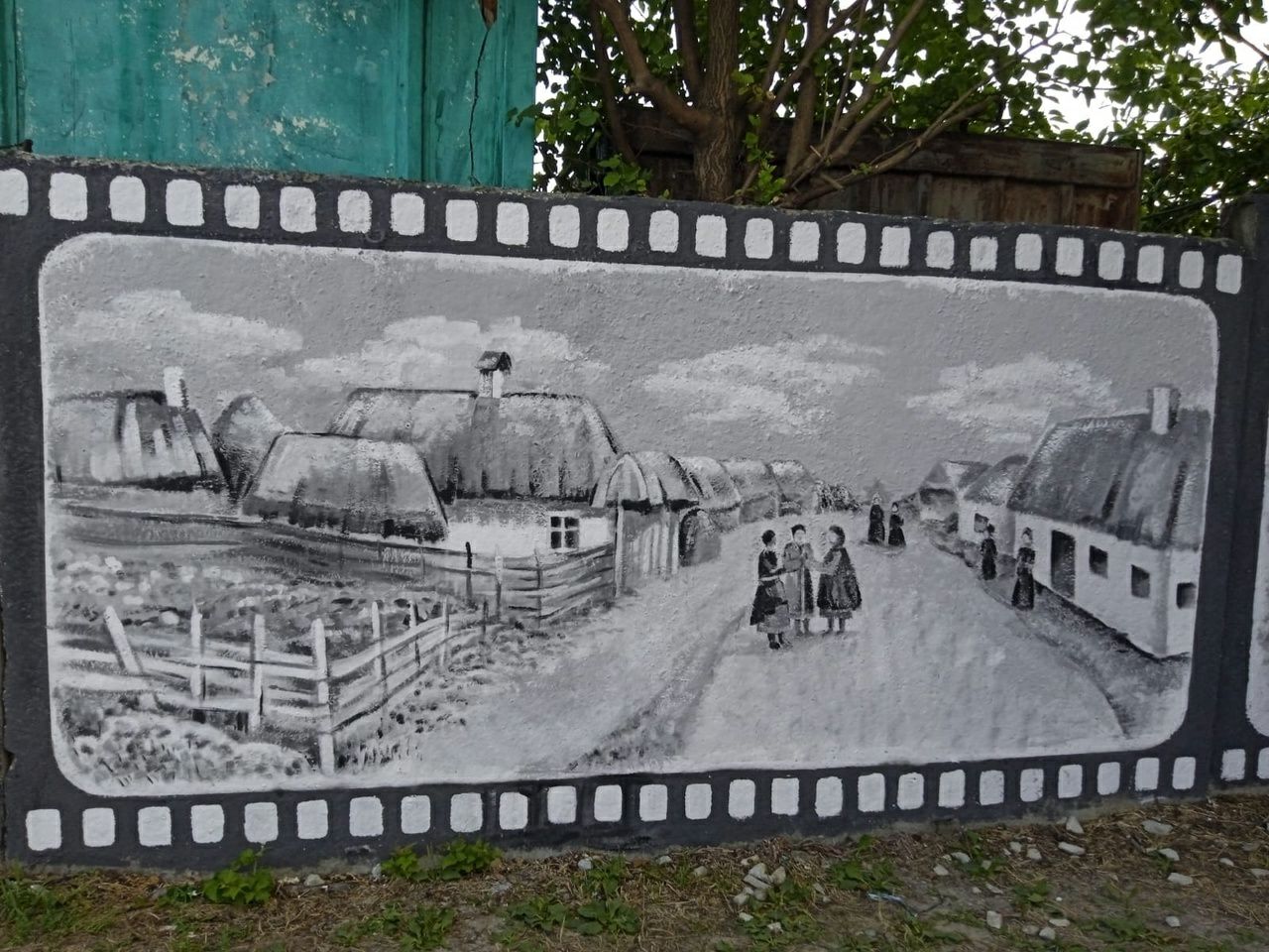 В Новороссийске нарисовали стрит-арт в честь освоения земель казаками