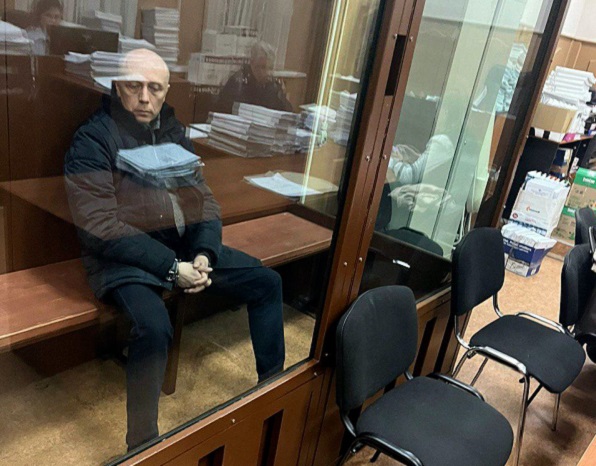 Главного борца с коррупцией российской таможни самого осудят за взятку