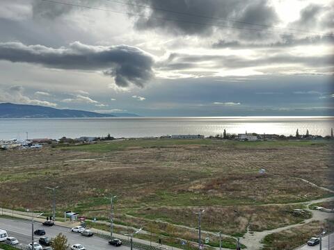 Страшная ночь в Новороссийске: матери лежали с детьми в ванной, пока дома содрогались, чем недовольны люди, и о чём молчат власти