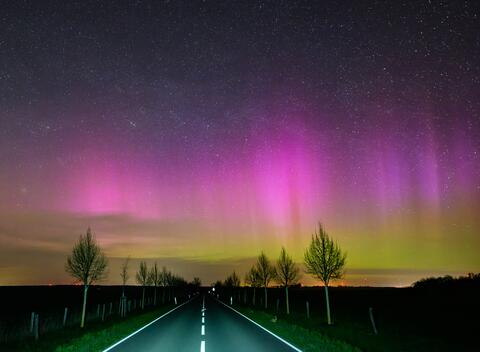 Ракам стоит надеяться на перемены к лучшему, а Весам может стать труднее следовать своим желаниям