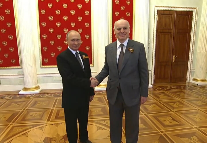 Владимир Путин встретится с президентом Абхазии