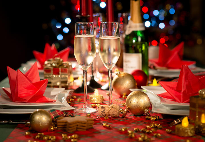 Дожили: диетологи посоветовали отказаться от шампанского в новогоднюю ночь