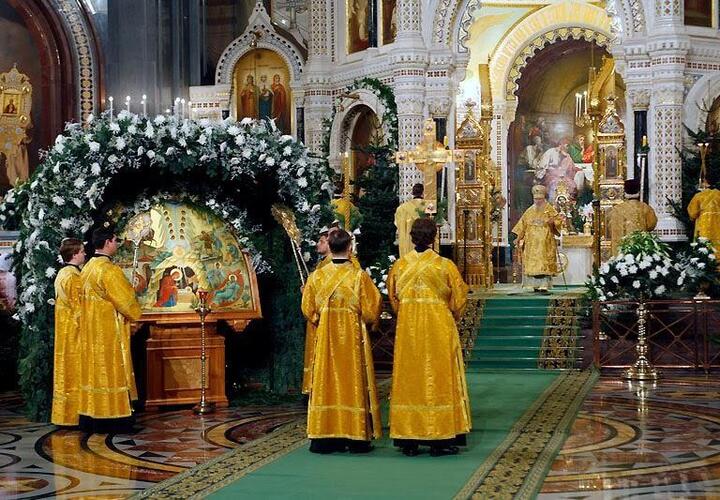 В храмах Новороссийска Рождественская служба пройдет во дворах