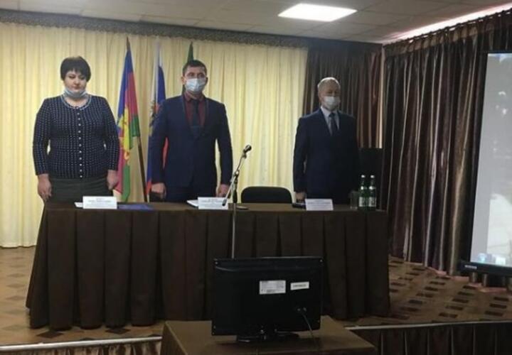 На Кубани глава Щербиновского района опроверг информацию о задержании
