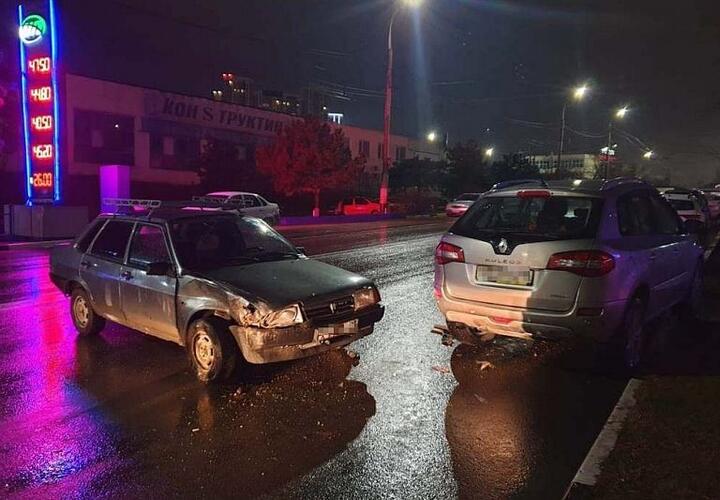 В Новороссийске пьяный водитель влетел в чужой автомобиль 