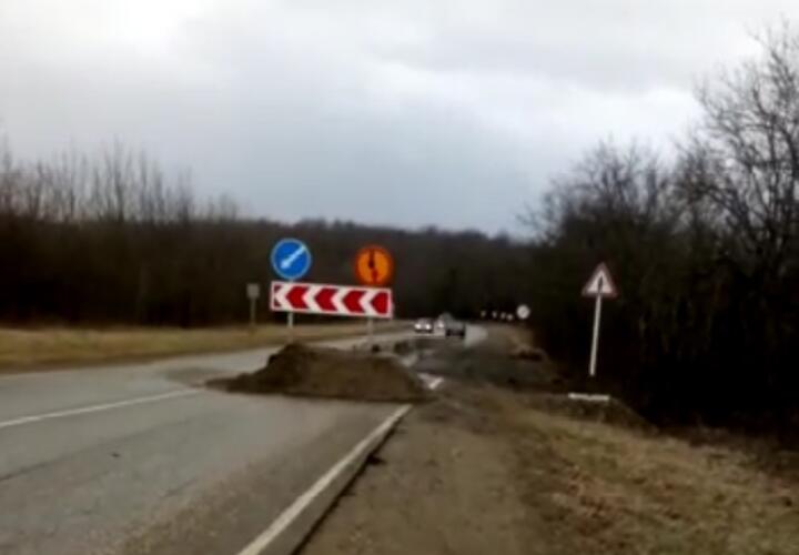 Власти отреагировали на материал «Живой Кубани» о разбитой дороге
