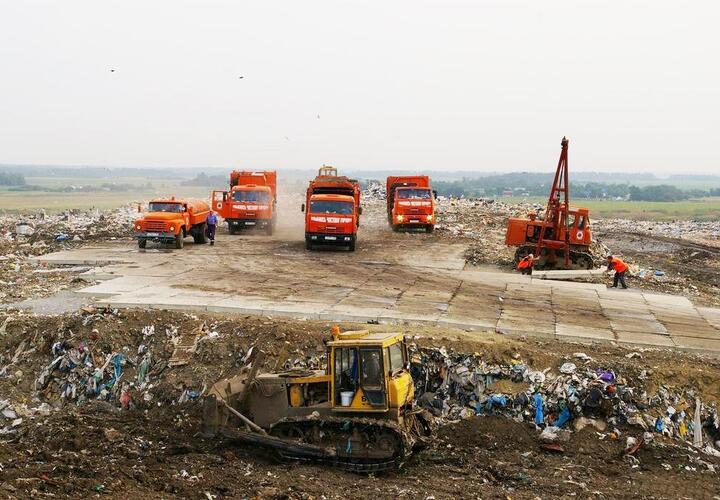Вместо закрытия в городскую свалку в Копанском «закопают» еще 1,5 миллиарда