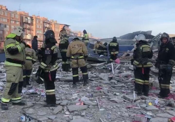 Во Владикавказе мощным взрывом разрушен торговый центр (ВИДЕО)