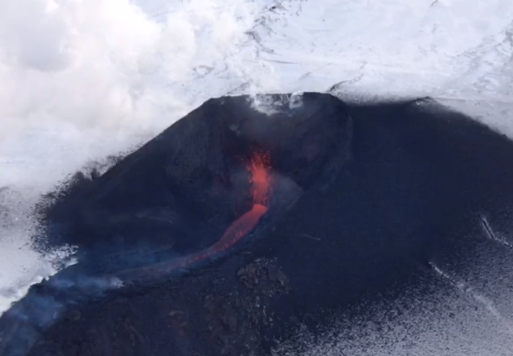 На Камчатке началось извержение Ключевского вулкана (ВИДЕО)